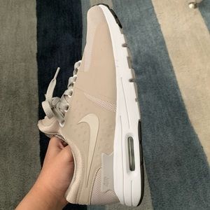 Nike air max shoes